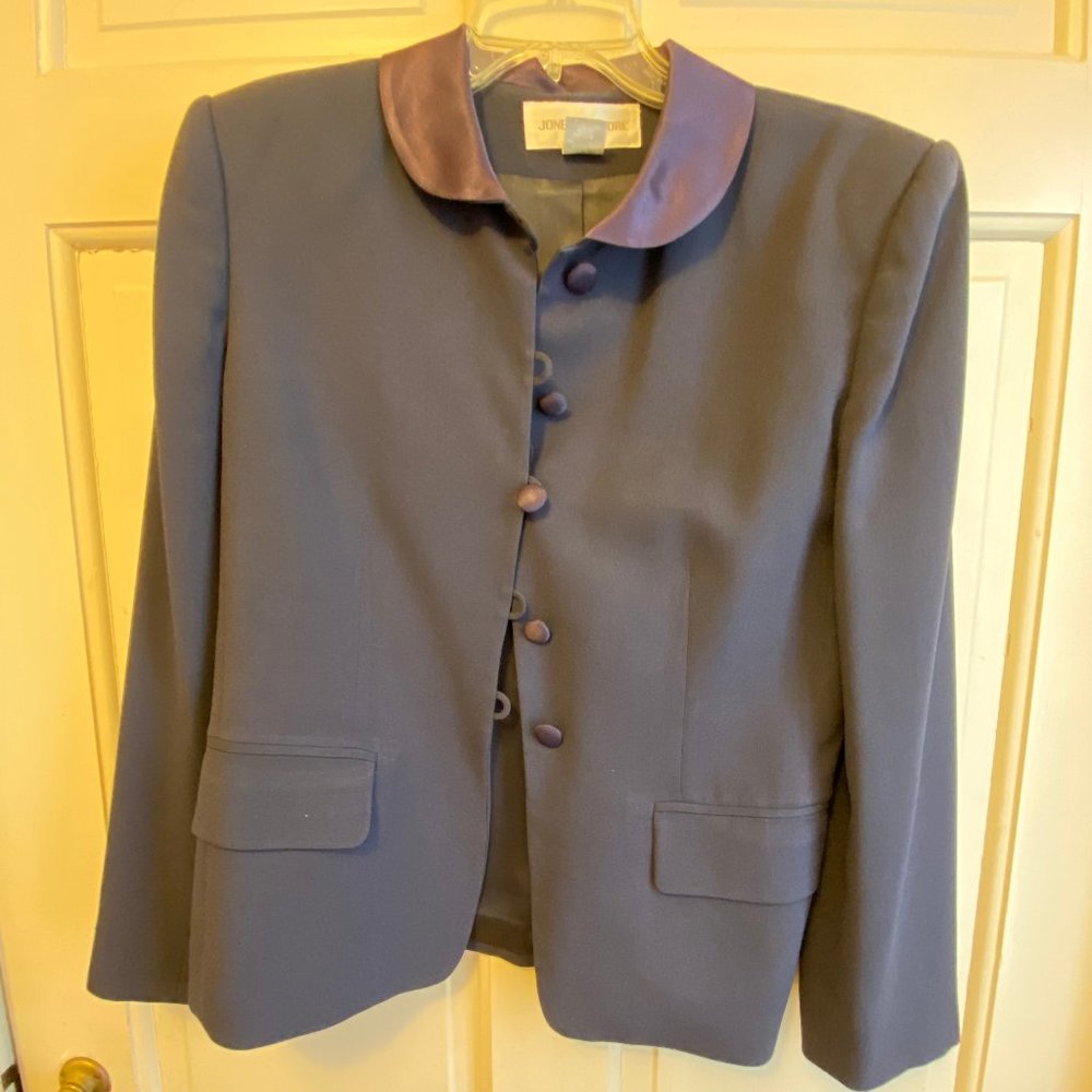 Womens' Vintage Skirt Suit Jones New York Size 8